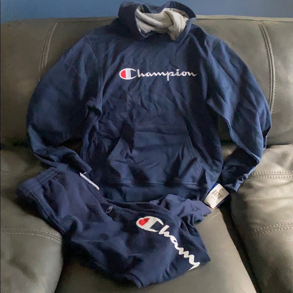 BOYS champion outfit size Large